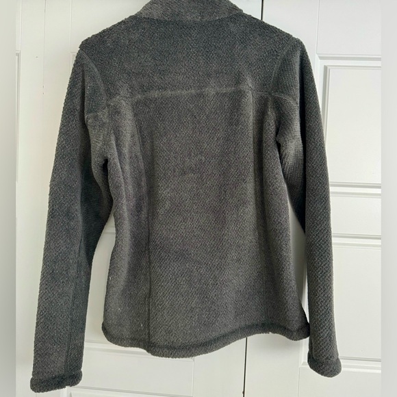 Patagonia Women’s Sweater Fleece Pullover - Picture 3 of 4